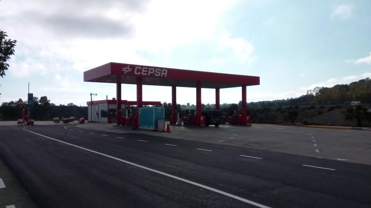 Complejo Leo 24H Ξενοδοχείο Monesterio Εξωτερικό φωτογραφία